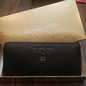 Michael Kors pebbled leather wallet